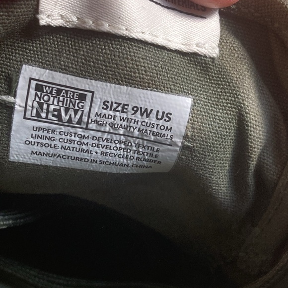 Nothing New EUC Women's Classic Low Top Forest Green Size 9 - Picture 7 of 8